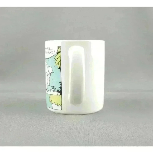 "Thanks You're Too Kind" Giraffe Sticking Neck Out For Elephant Appreciation Mug - Picture 4 of 6